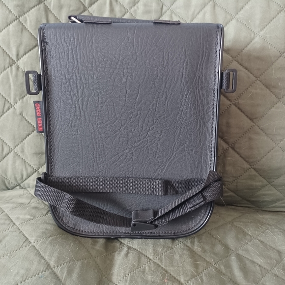 River Road Motorcycle Bag - Picture 5 of 7